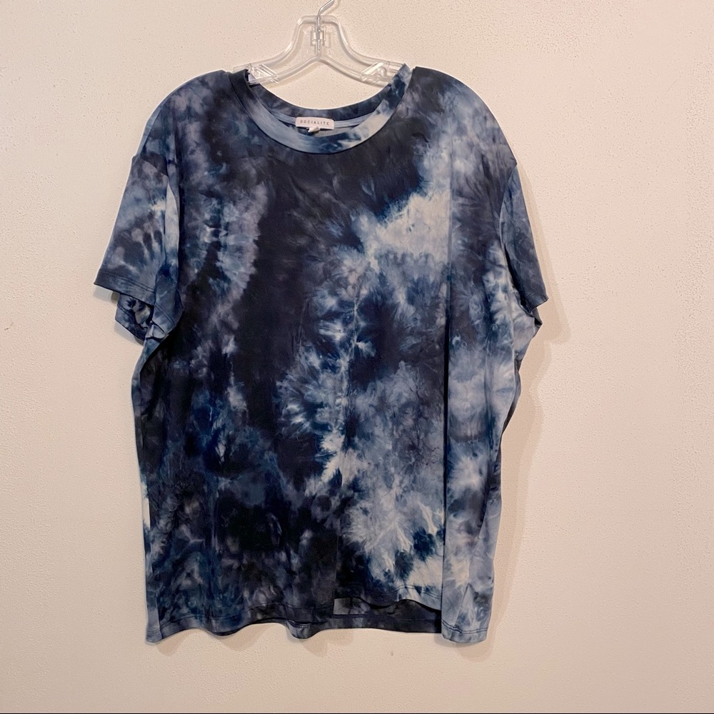 Socialite 1X Tie-Dyed Crewneck Tee